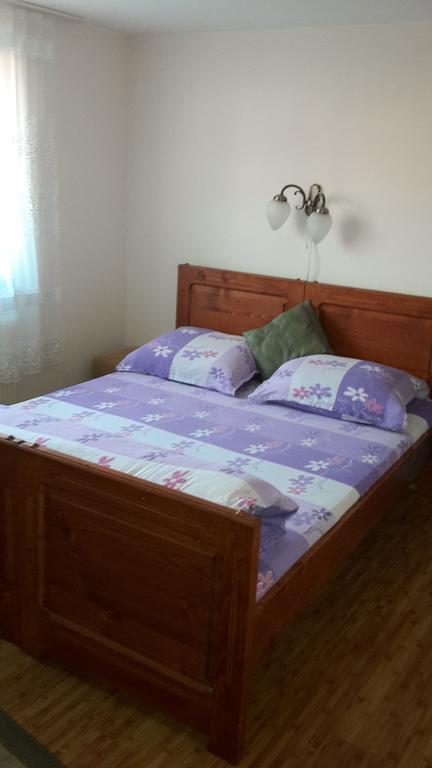 Pensiunea Beltina Răşinari Szoba fotó
