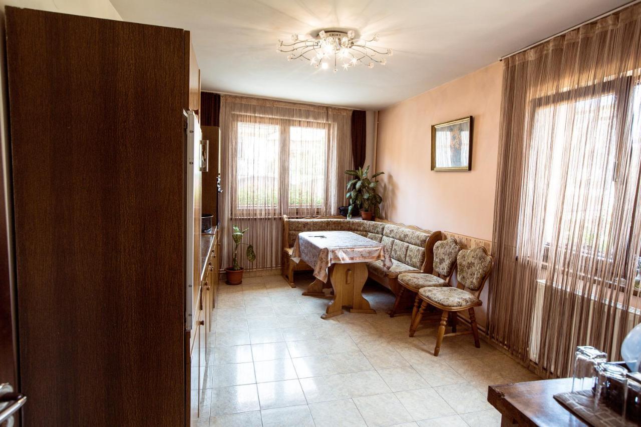 Pensiunea Beltina Răşinari Kültér fotó